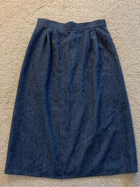 Vintage 80s Grey Wool? Midi Skirt.